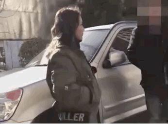 狗仔电梯爆料视频,揭秘娱乐圈不为人知的幕后故事  第2张